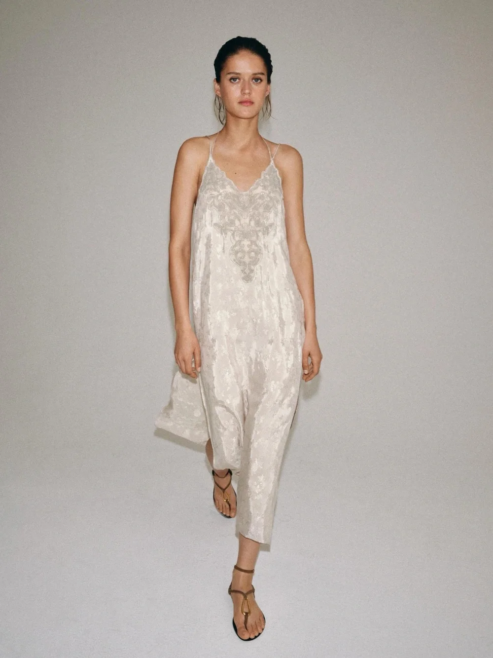 NWT Zara Woman Bloggers Fav ZW COLLECTION EMBROIDERED JACQUARD DRESS Size S